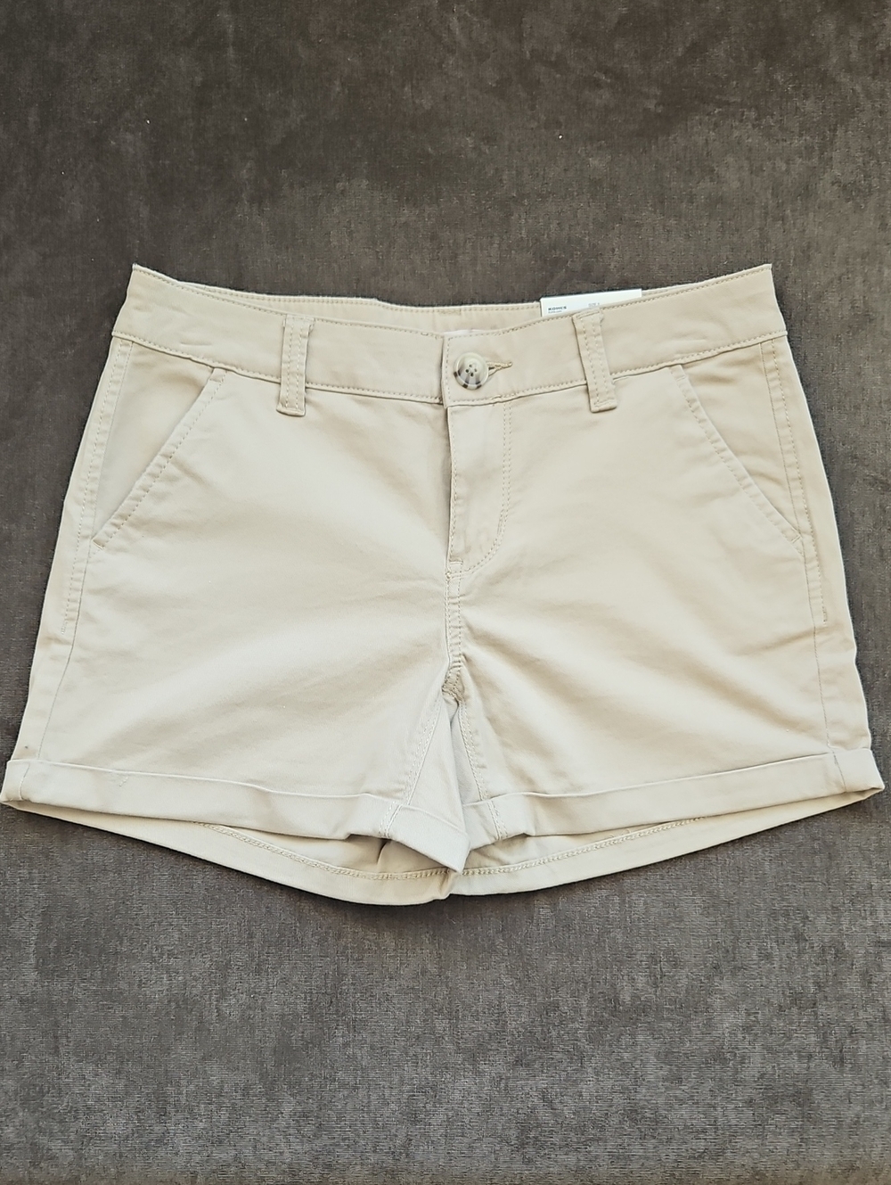 NWT "SO" Low Rise Favorite Midi Short